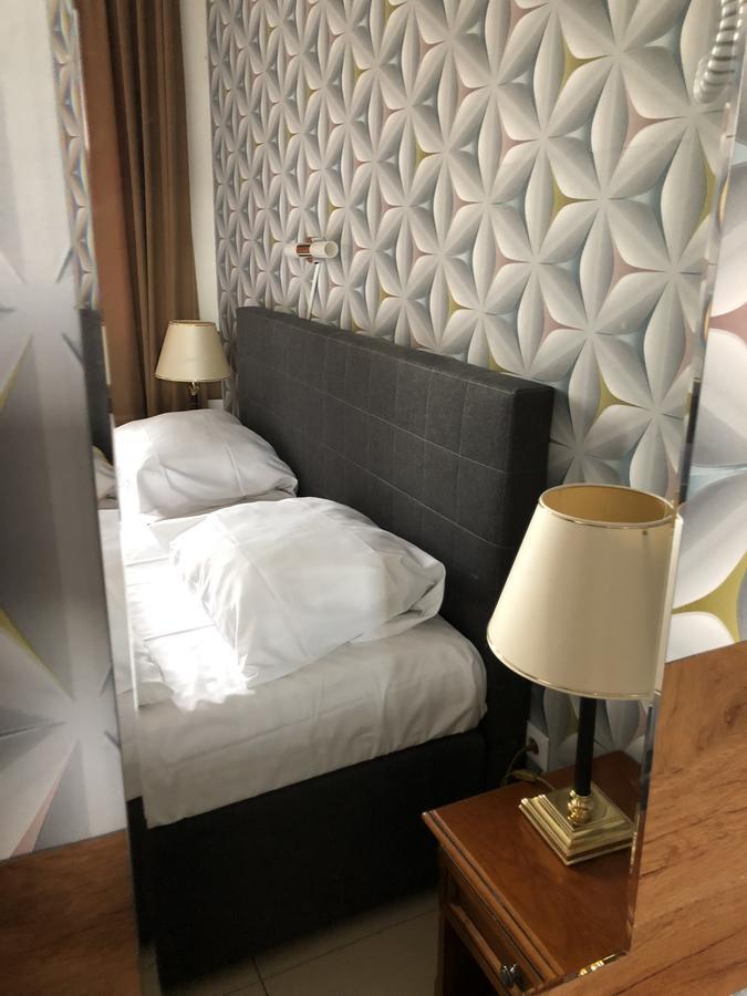 Hotel Moji Koeln Экстерьер фото