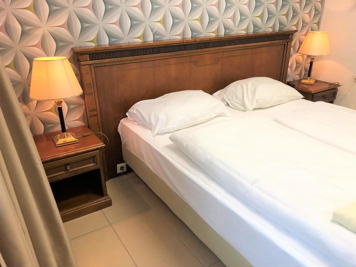 Hotel Moji Koeln Экстерьер фото